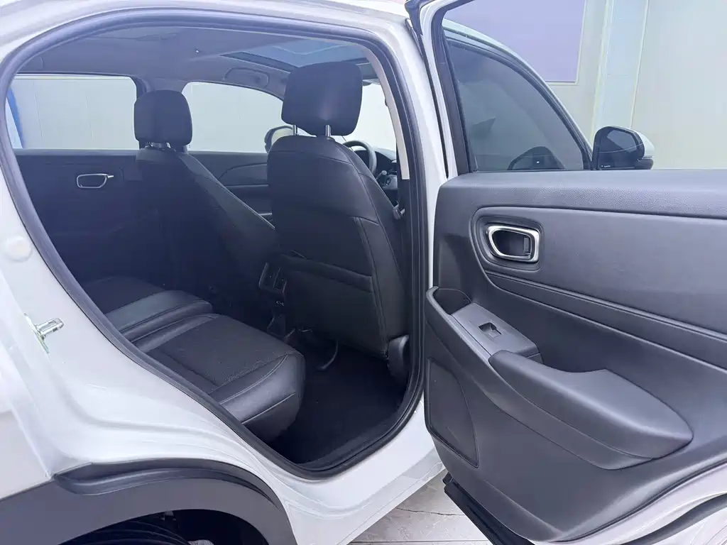 Honda Vezel 2023 — фото 20