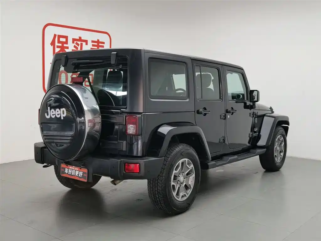 Jeep Wrangler 2017 — фото 2