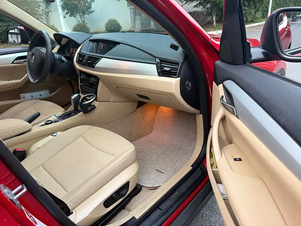 BMW X1 2014 — фото 14