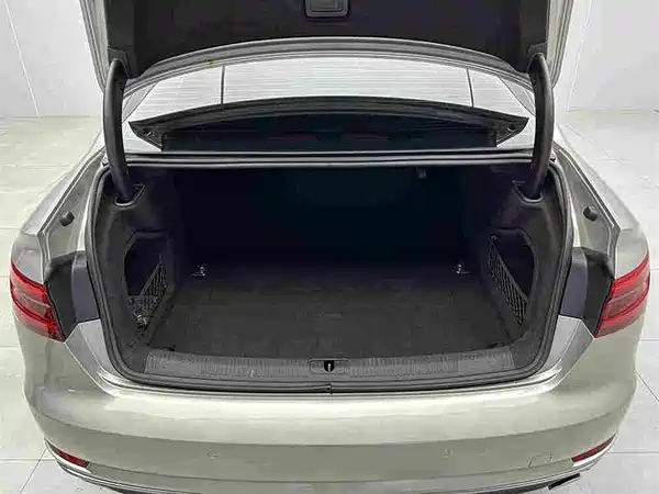 Audi A4L 2017