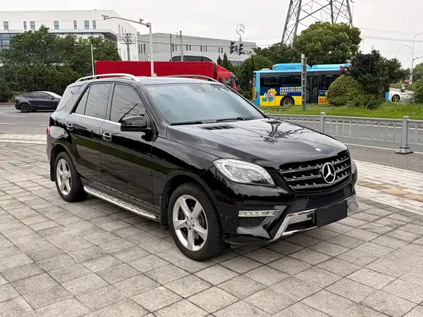 Mercedes-Benz M-Class 2014