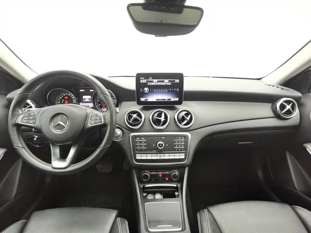 Mercedes-Benz GLA 2019 — фото 5