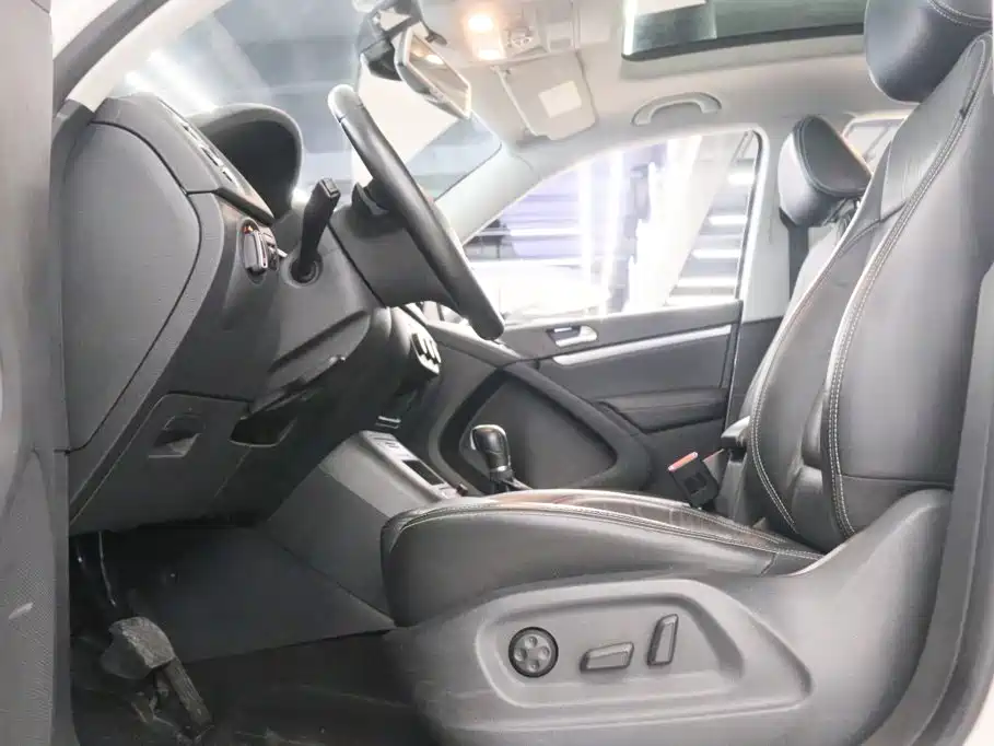 Volkswagen Tiguan 2017 — фото 13