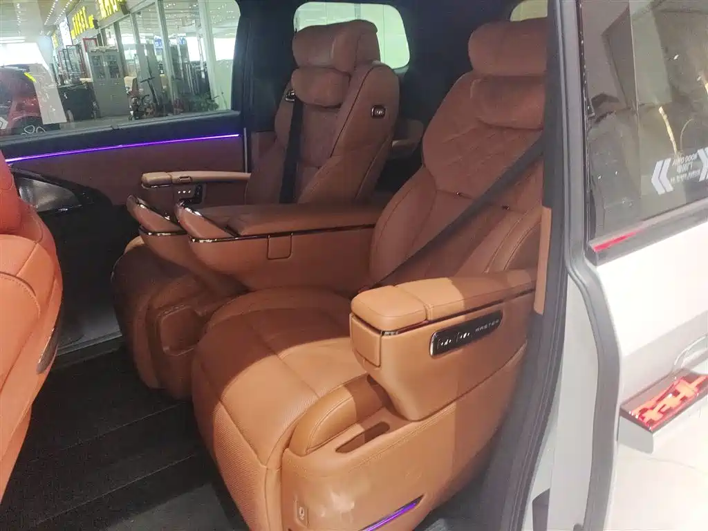 GAC Motor Xiangwang M8 2025 — фото 13