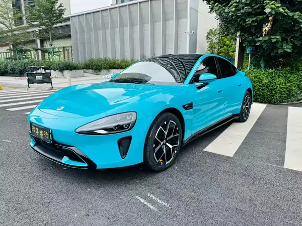 Xiaomi SU7 2024