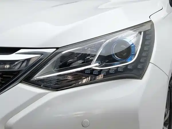 BYD Song 2016