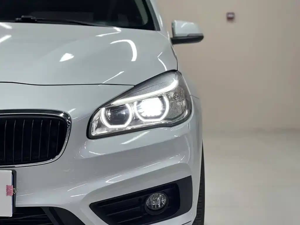 BMW 2 Series Active Tourer 2018 — фото 16