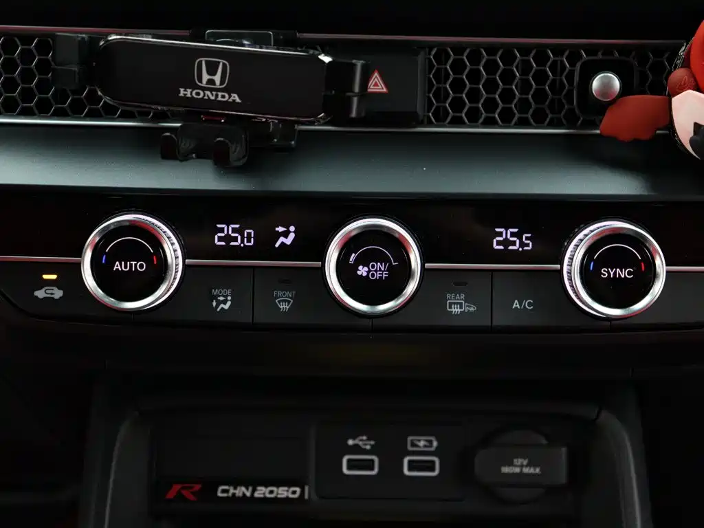 Honda Civic 2024 — фото 13