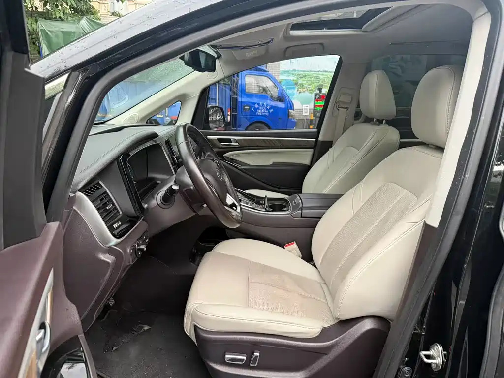 GAC Motor Trumpchi M8 2023 — фото 6