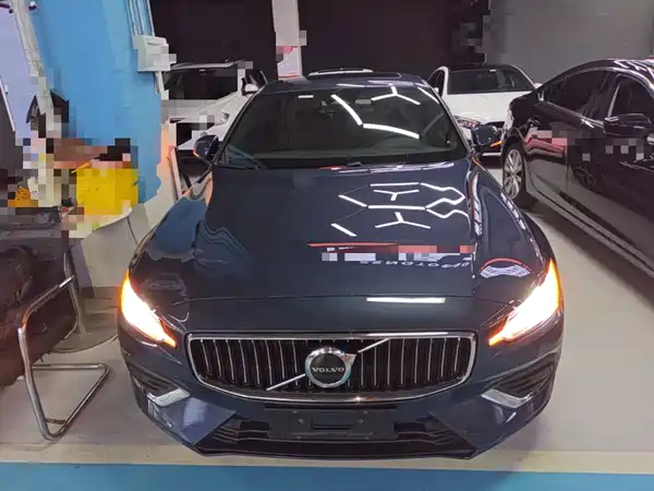Volvo S60 2024