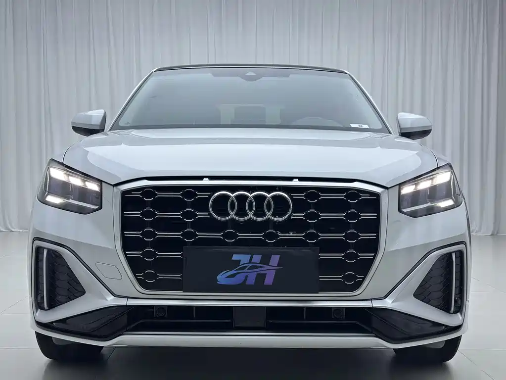 Audi Q2L 2022