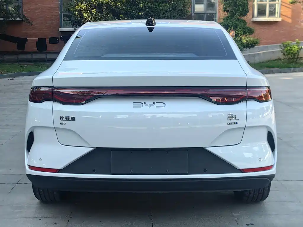 BYD Qin L 2025 — фото 14