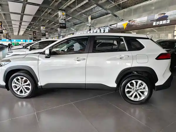 Toyota Frontlander 2025