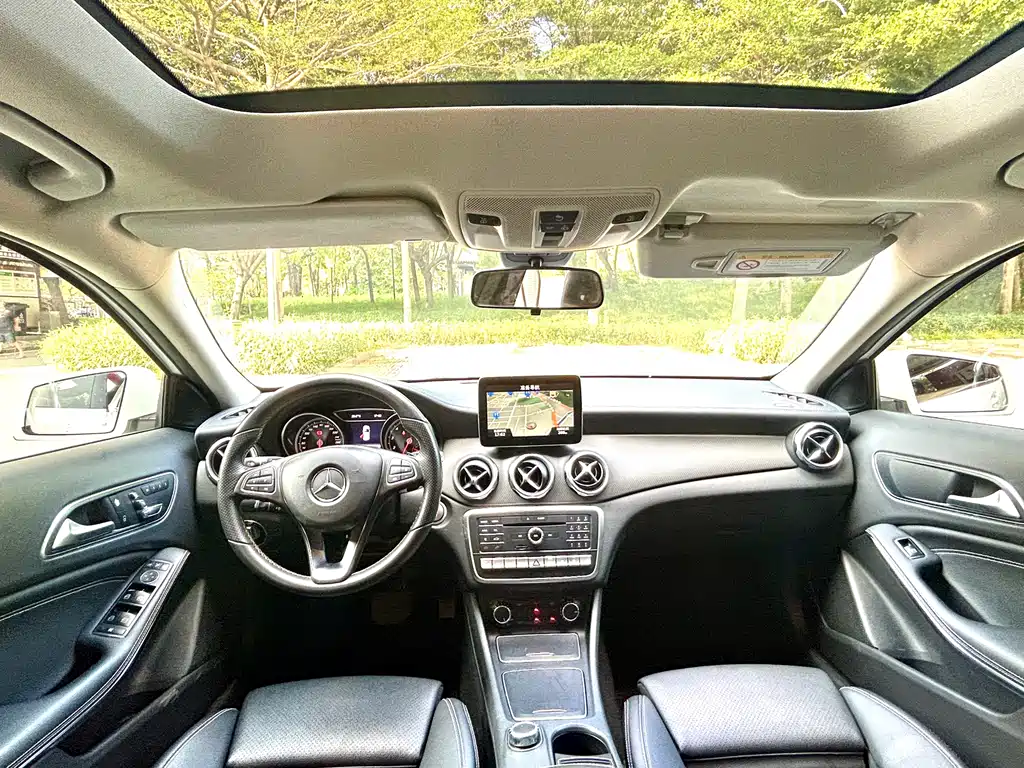 Mercedes-Benz GLA 2017 — фото 16