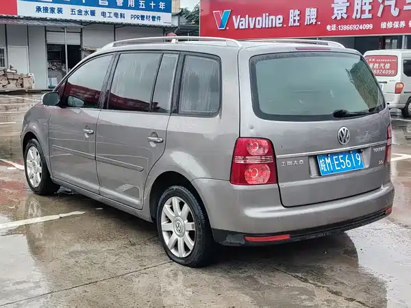 Volkswagen Touran 2010