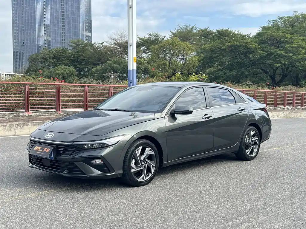 Hyundai Elantra 2024 — фото 19