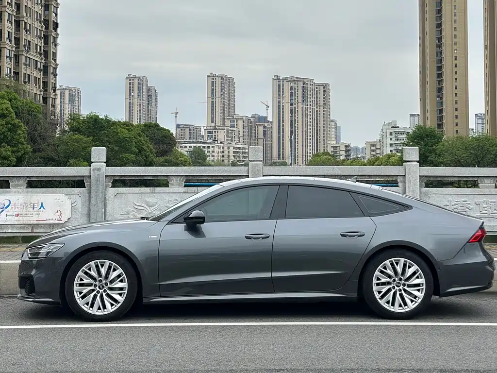 Audi A7 2021 — фото 3