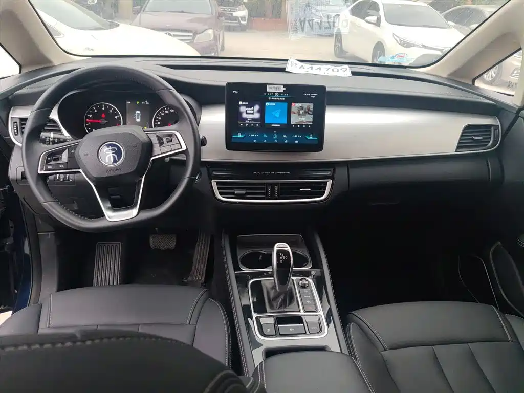 BYD MAX 2022 — фото 10