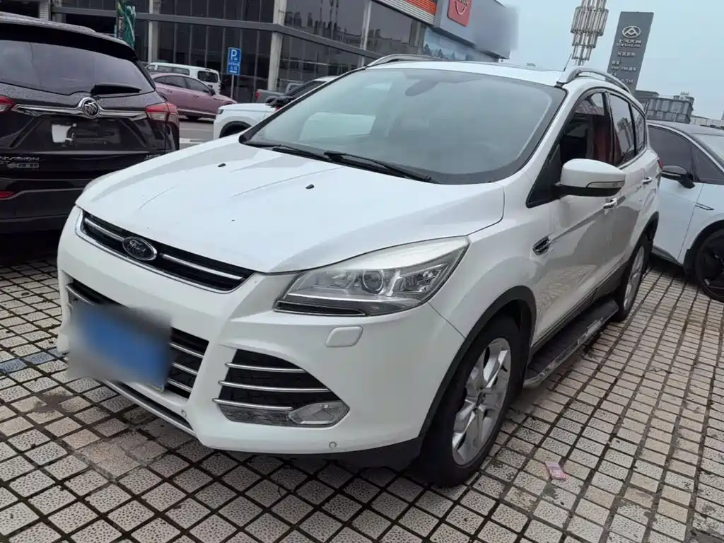 Ford Kuga 2014 — фото 1