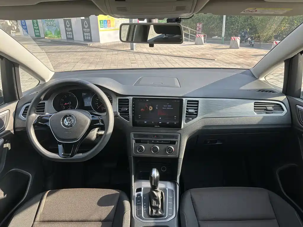 Volkswagen Golf Sportsvan 2019 — фото 11