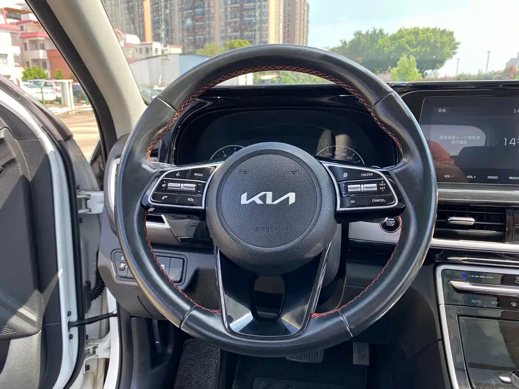Kia KX3 2022 — фото 12