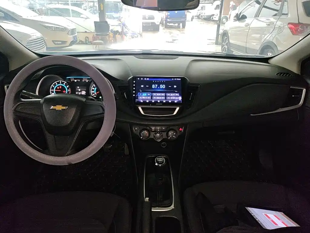Chevrolet Cavalier 2017 — фото 10