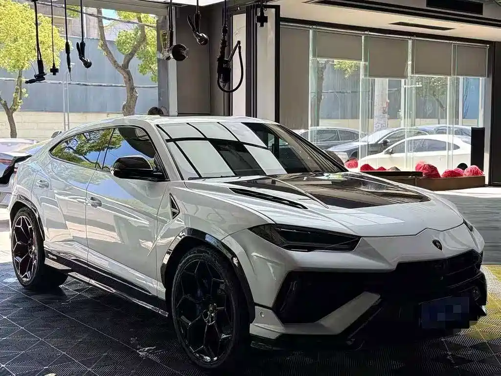 Lamborghini Urus 2019 — фото 2