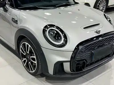 MINI MINI 2023