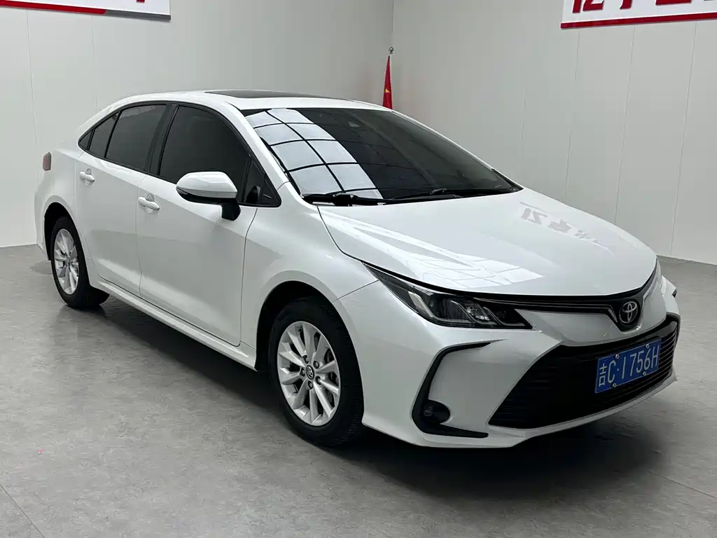Toyota Corolla 2022 — фото 3