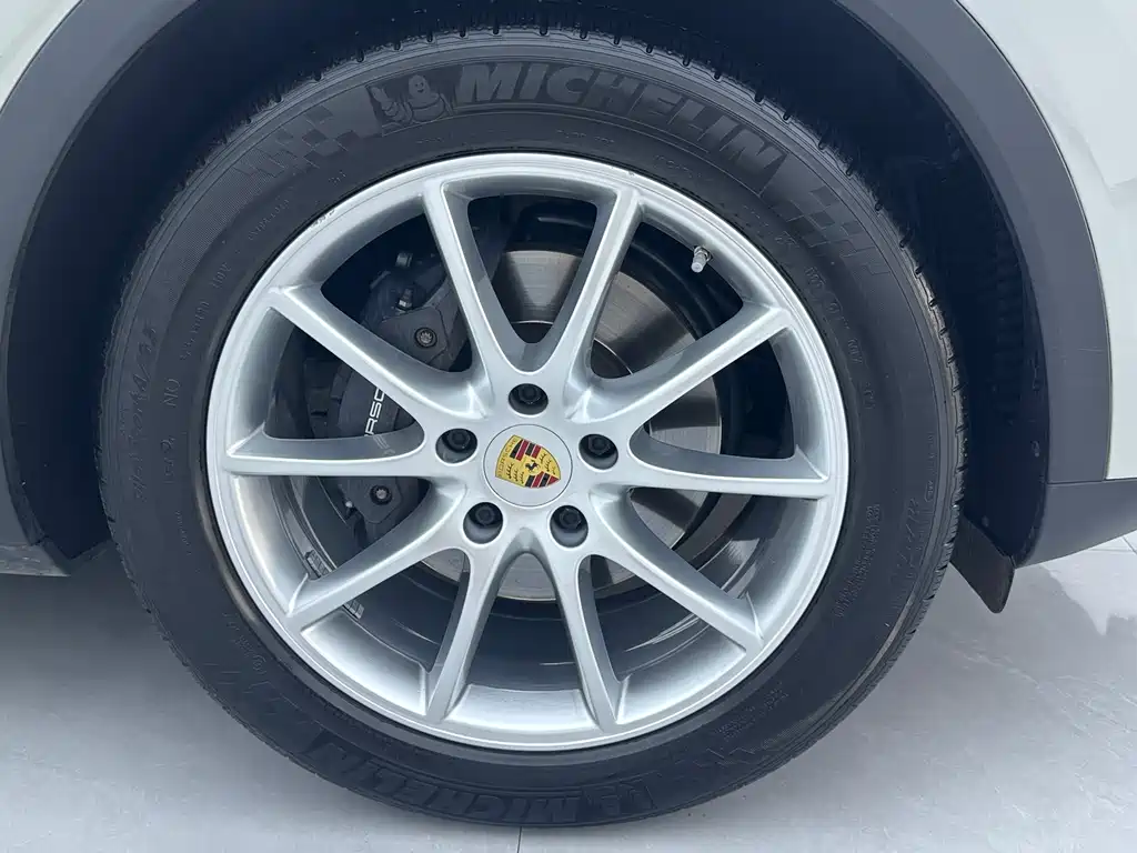 Porsche Cayenne 2020 — фото 18