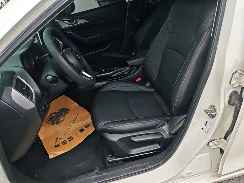 Mazda 3 Angkesela 2019 — фото 15