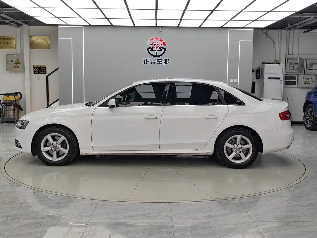 Audi A4L 2013