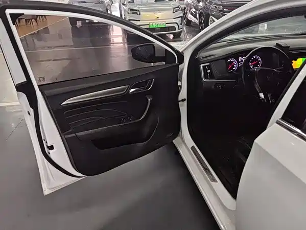 Roewe i6 Classic 2019