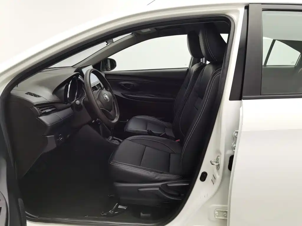Toyota Vios 2016 — фото 10