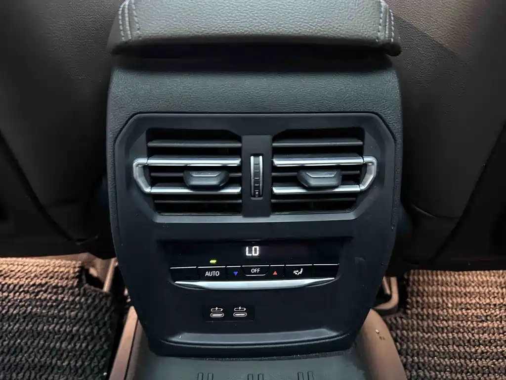 BMW 3 Series 2022 — фото 15