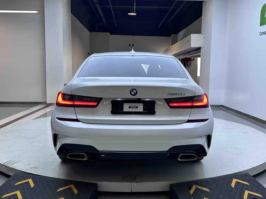 BMW 3 Series 2022