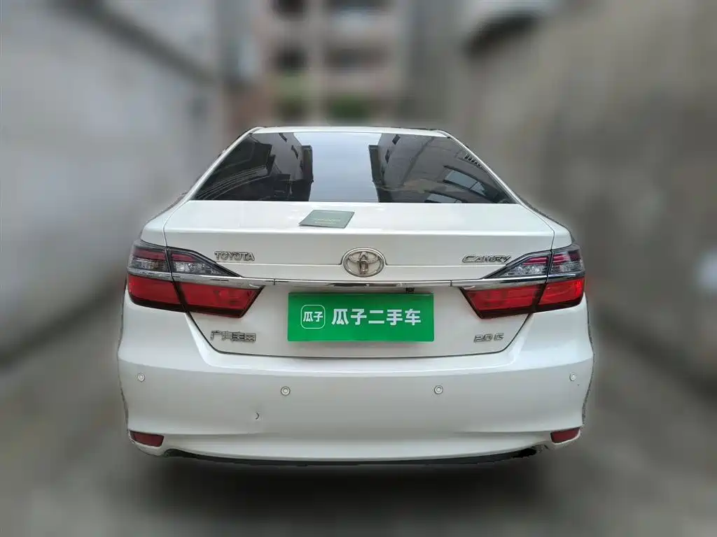 Toyota Camry 2017 — фото 3