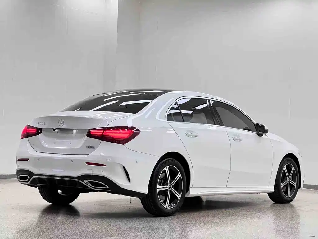 Mercedes-Benz A-Class 2024 — фото 28