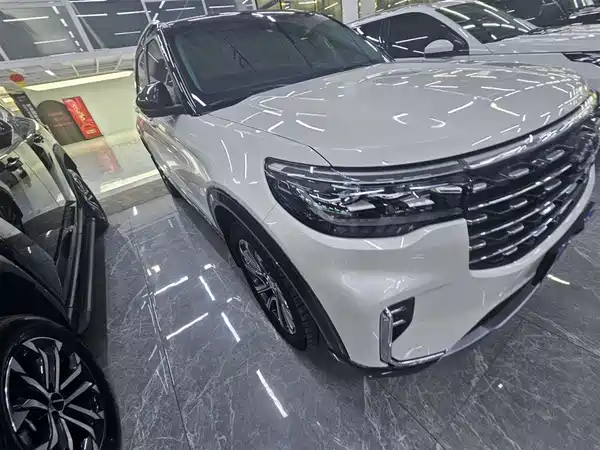Ford Explorer 2023