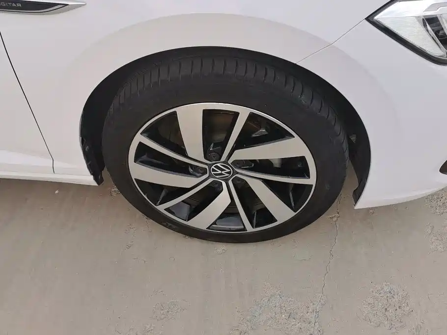 Volkswagen Sagitar 2023