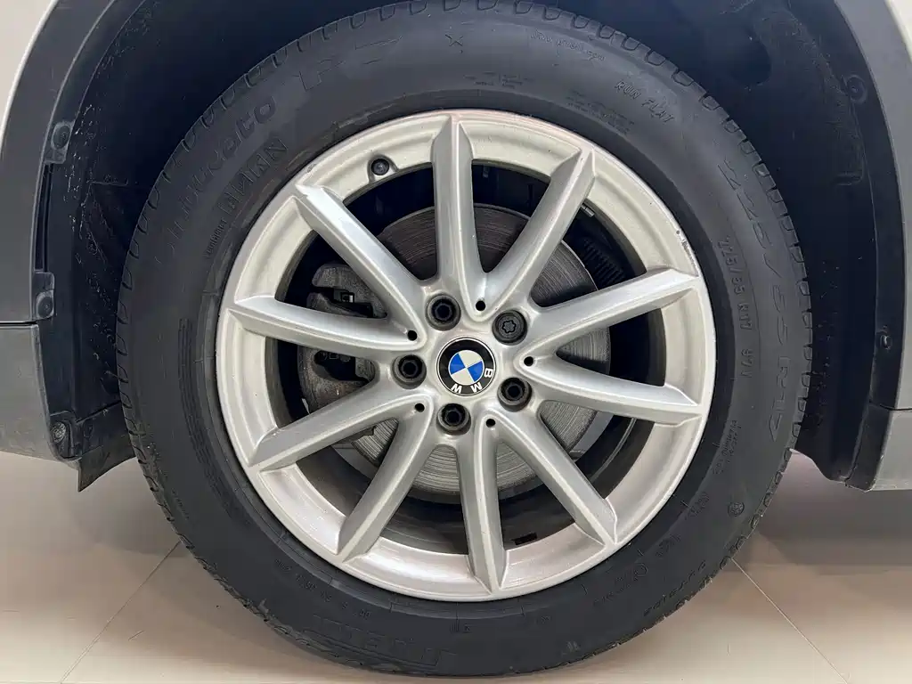 BMW X1 2017 — фото 21