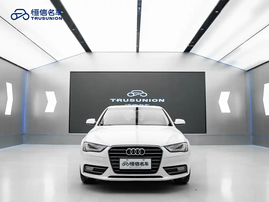 Audi A4L 2013 — фото 2
