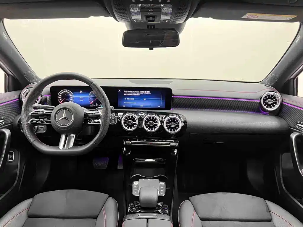 Mercedes-Benz A-Class 2024 — фото 15