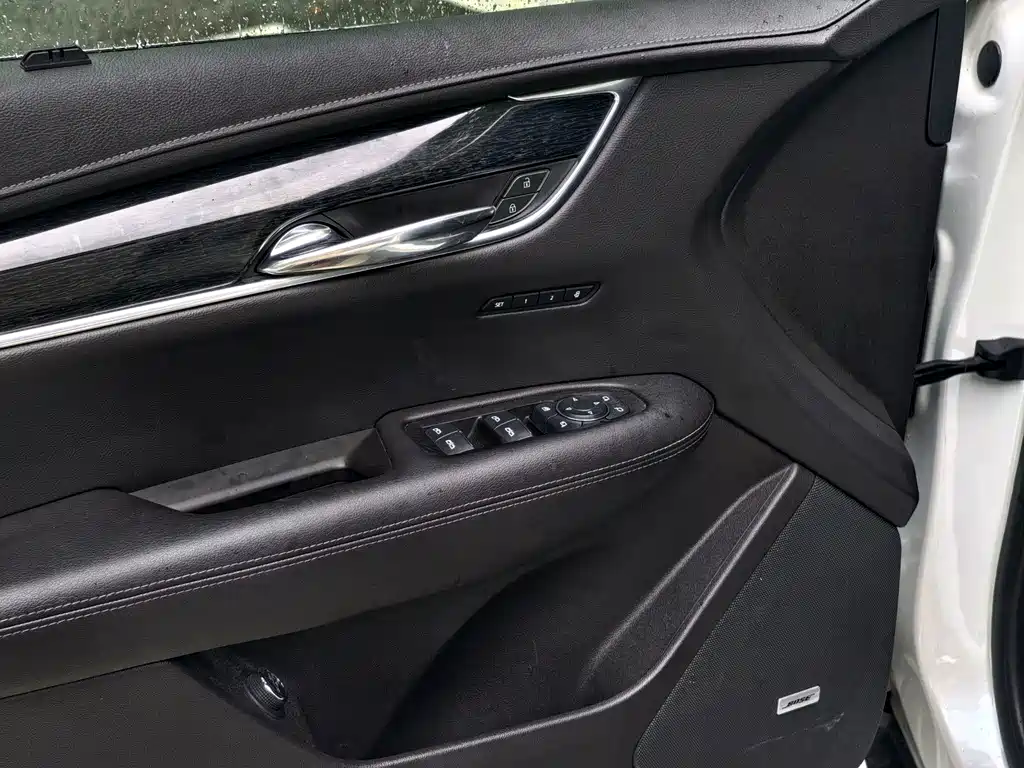 Cadillac XT5 2019 — фото 9