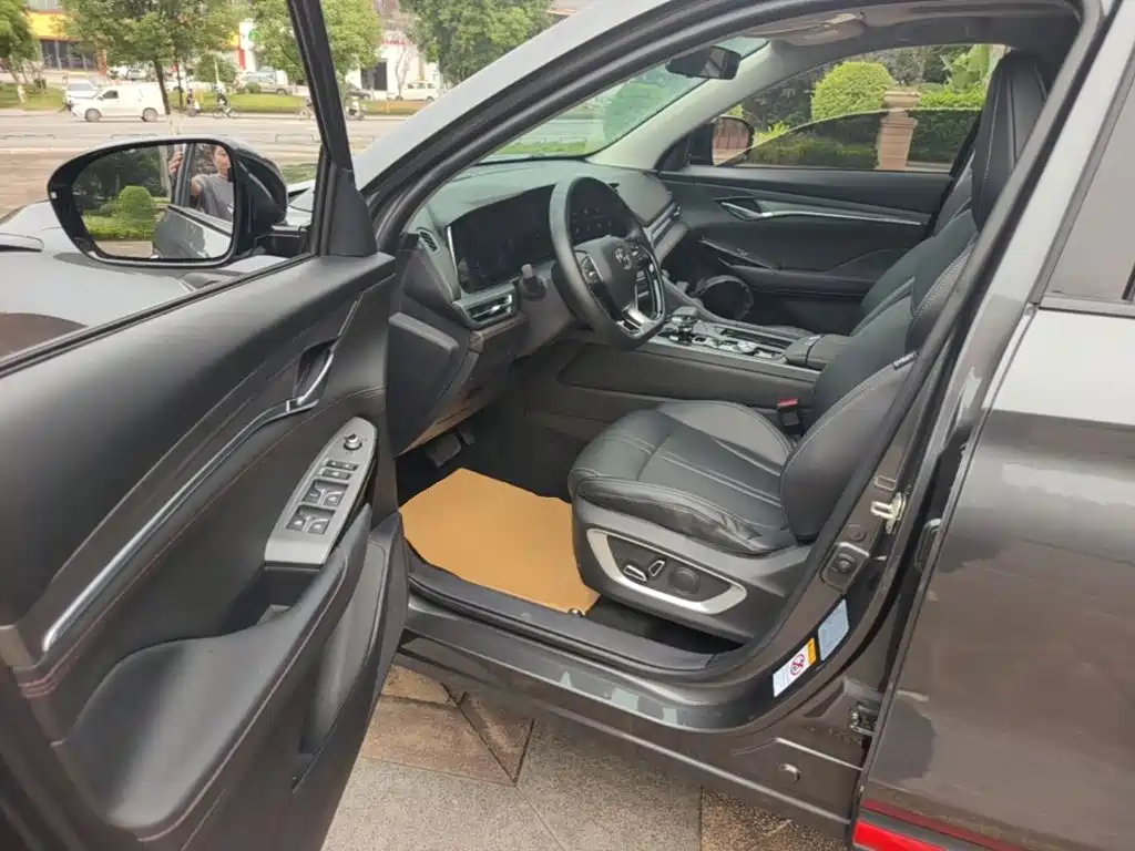 Changan CS75PLUS 2022 — фото 16