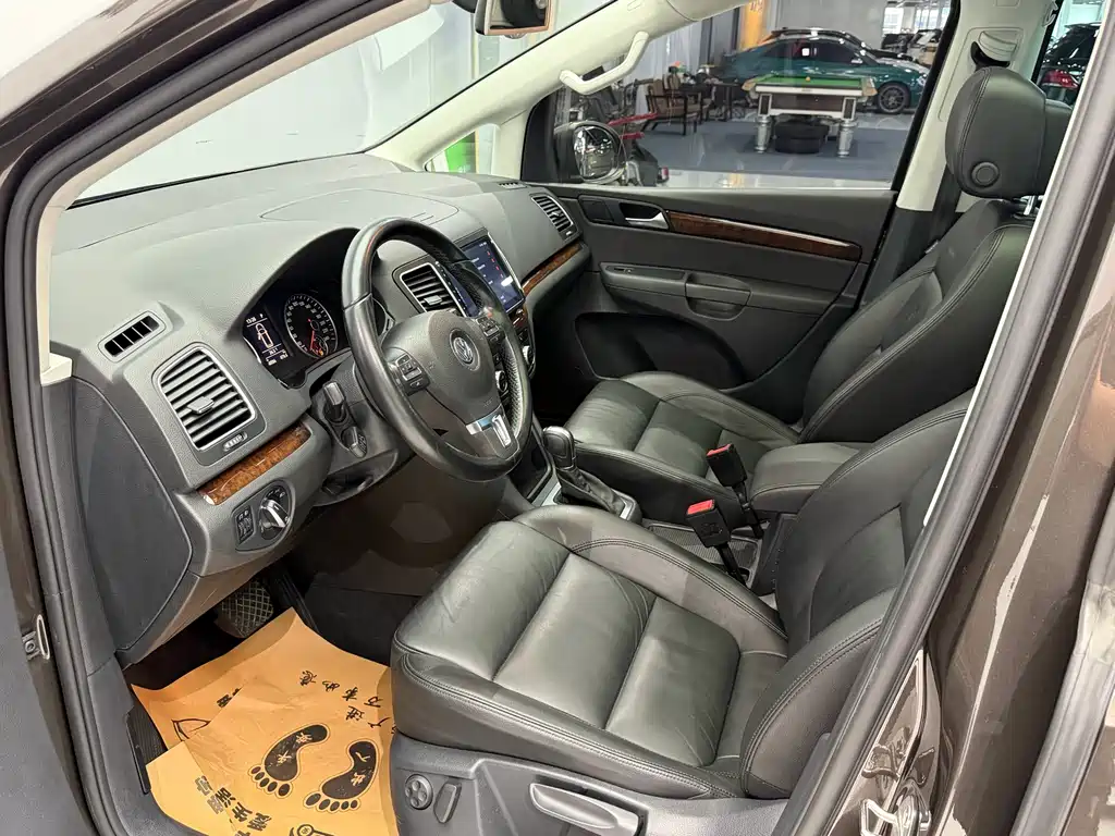 Volkswagen Sharan 2015 — фото 5