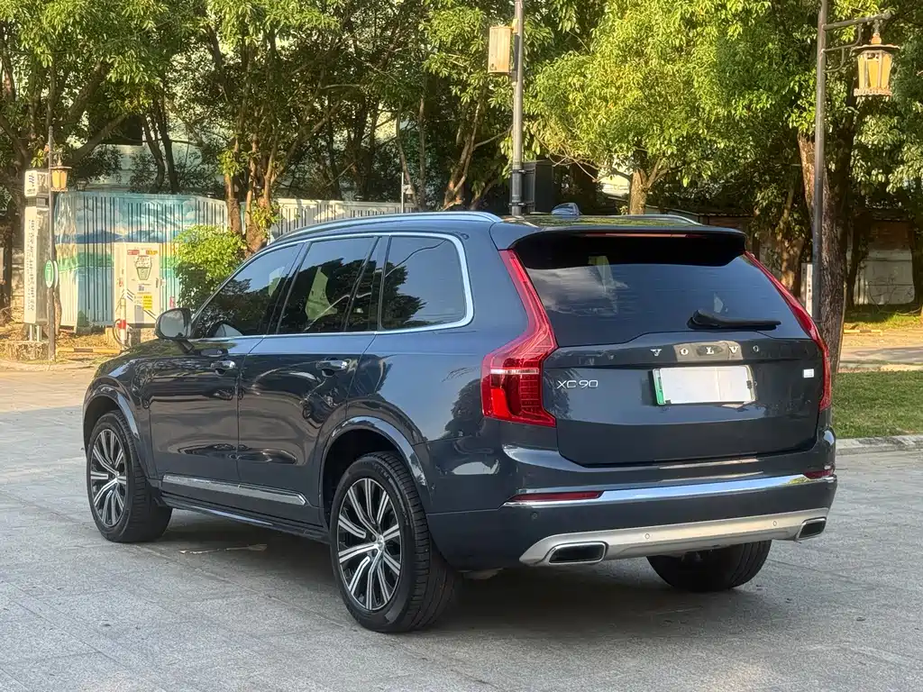 Volvo XC90 Plug-In Hybrid 2021 — фото 9