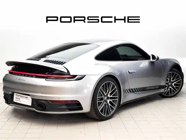 Porsche 911 2022