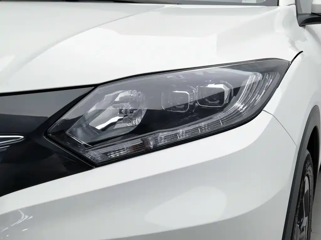 Honda Vezel 2015
