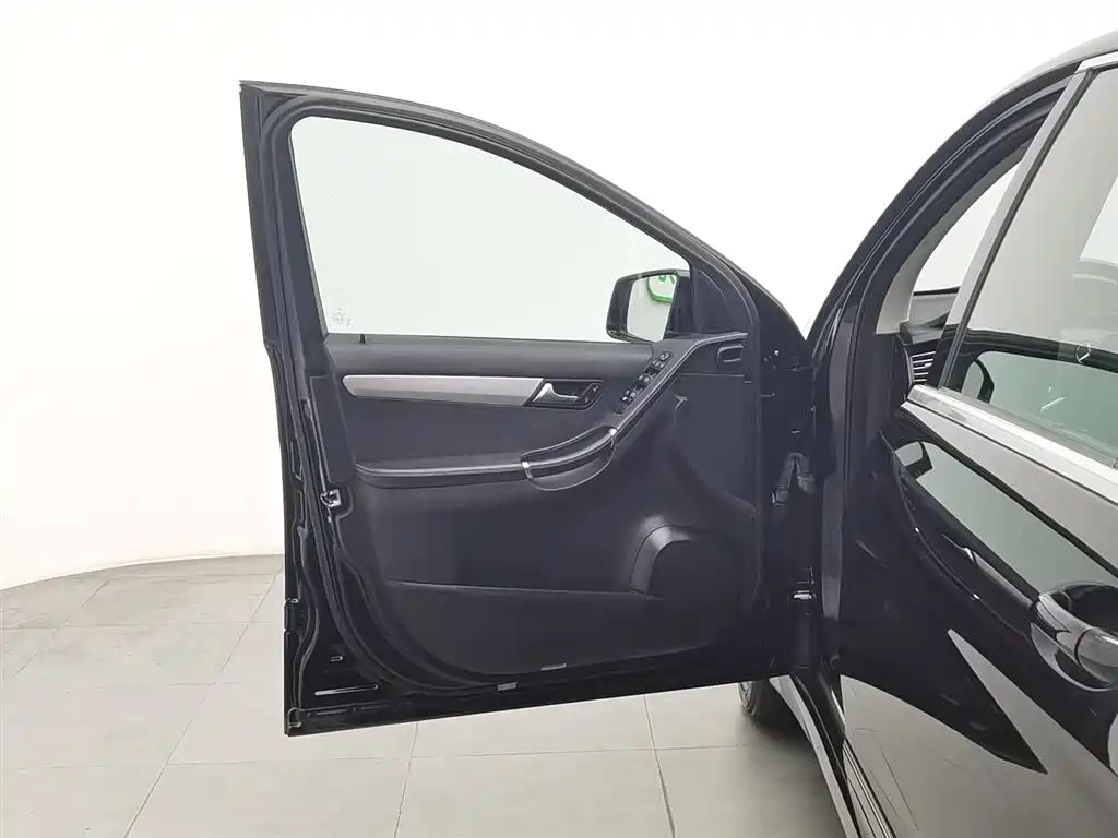 Mercedes-Benz R-Class 2016 — фото 13